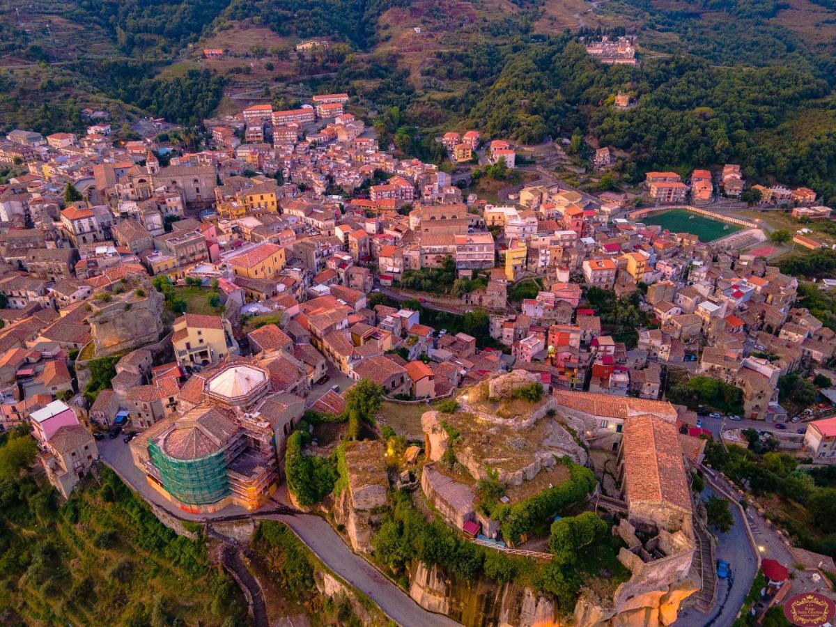Albergo Diffuso Borgo Santa Caterina "Vintage" 카스티글리오네디시칠리아 외부 사진